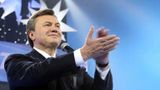 Суд зняв арешт з грошей банку Януковича
