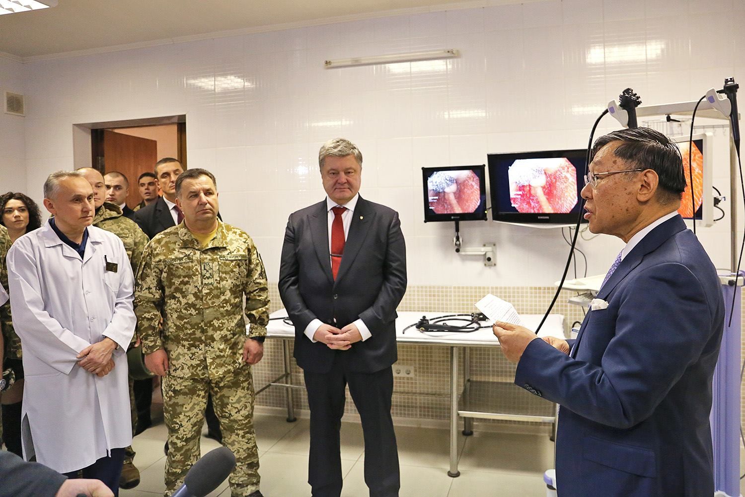 Японія передала сучасне обладнання п'ятьом військовим госпіталям