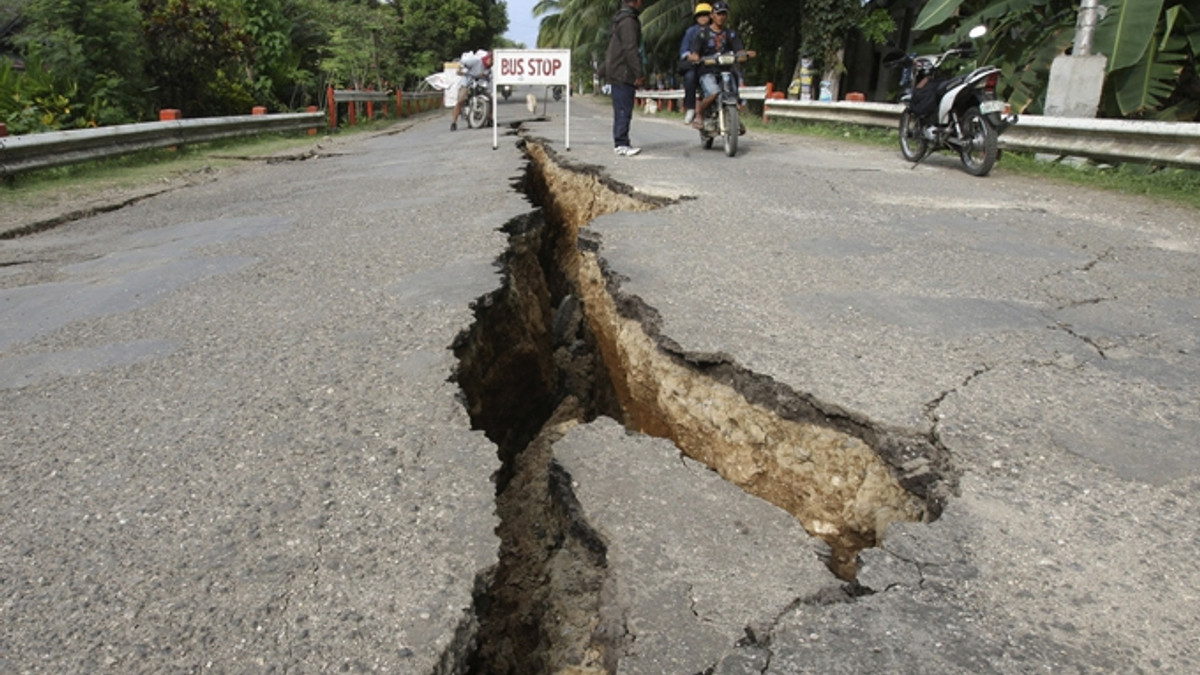 У Філіппінах стався потужний землетрус - фото 1