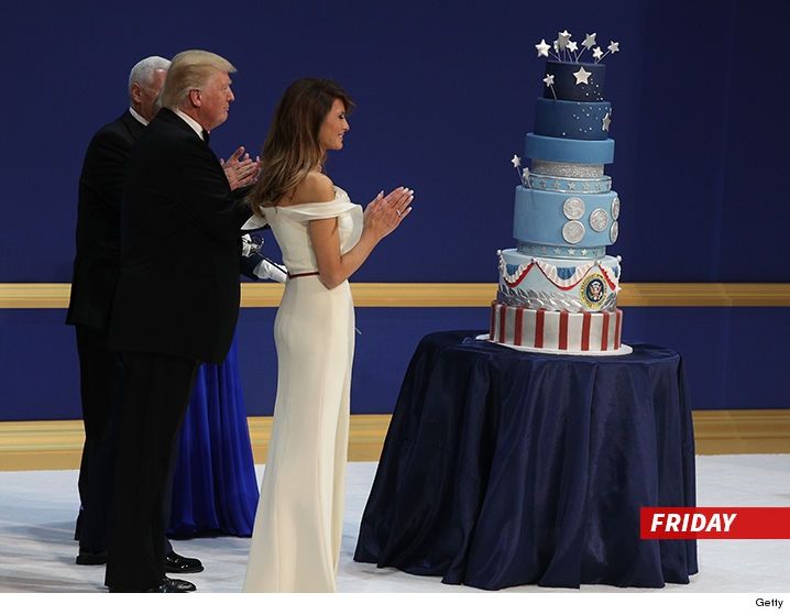 ЗМІ розкрили схожість тортів на інавгураціях Трампа й Обами: фотофакт