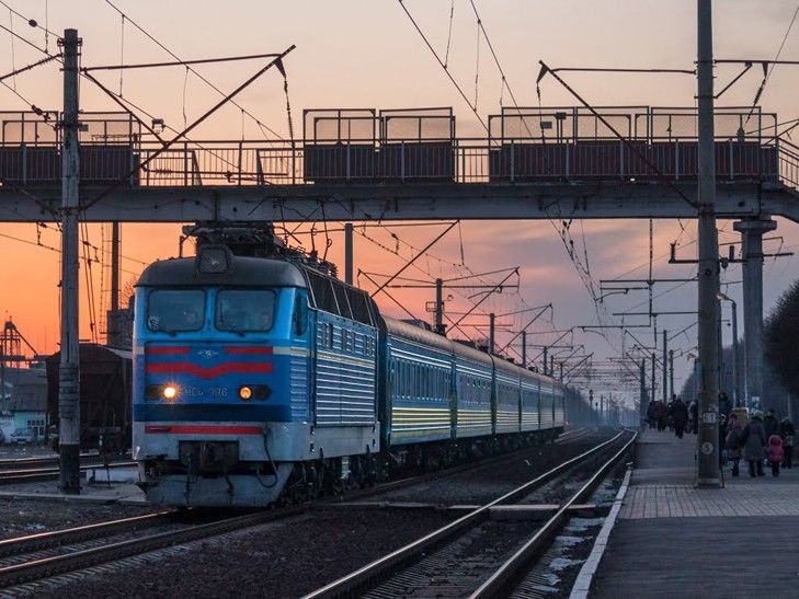 Екс-міністр сказав, чому за "Укрзалізницю" триває боротьба