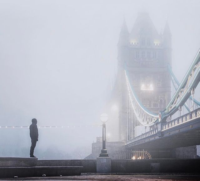 У мережі публікують фотографії Лондона, оповитого туманом