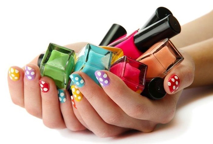 Дослідники назвали найбільш небезпечний предмет у жіночій кометичці