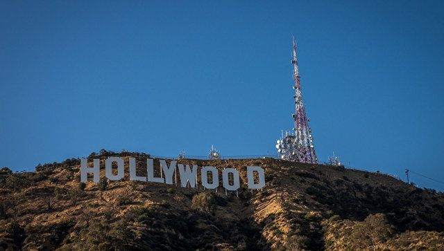 Суд виніс вирок хакеру, який викрав інтимні фото зірок Голлівуду