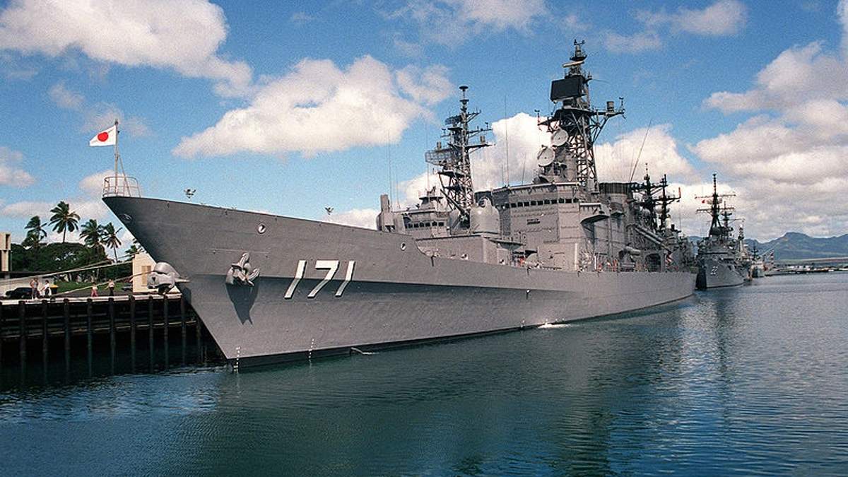 Російські бойові кораблі проводять навчання у Японії - фото 1