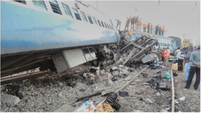 В Індії потяг зійшов з рейок: 26 загиблих