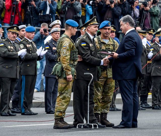 У Порошенка показали найкращі фотографії 2016 року- фото 131784