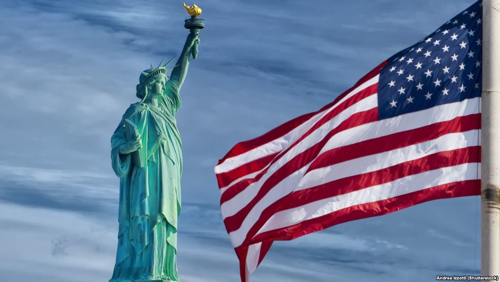 Демократи представлять законопроект проти міграційного указу Трампа