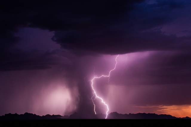 Американець показав неймовірні фото шторму - фото 137230