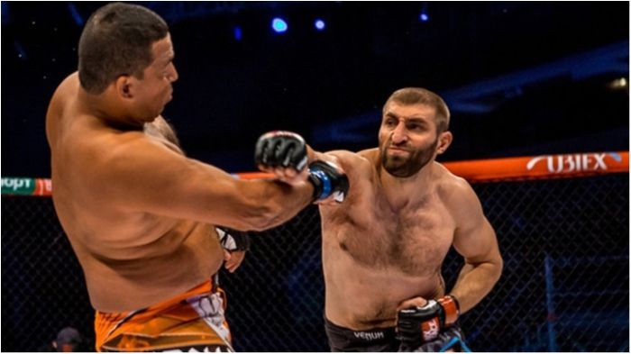 Український боєць підписав контракт з UFC