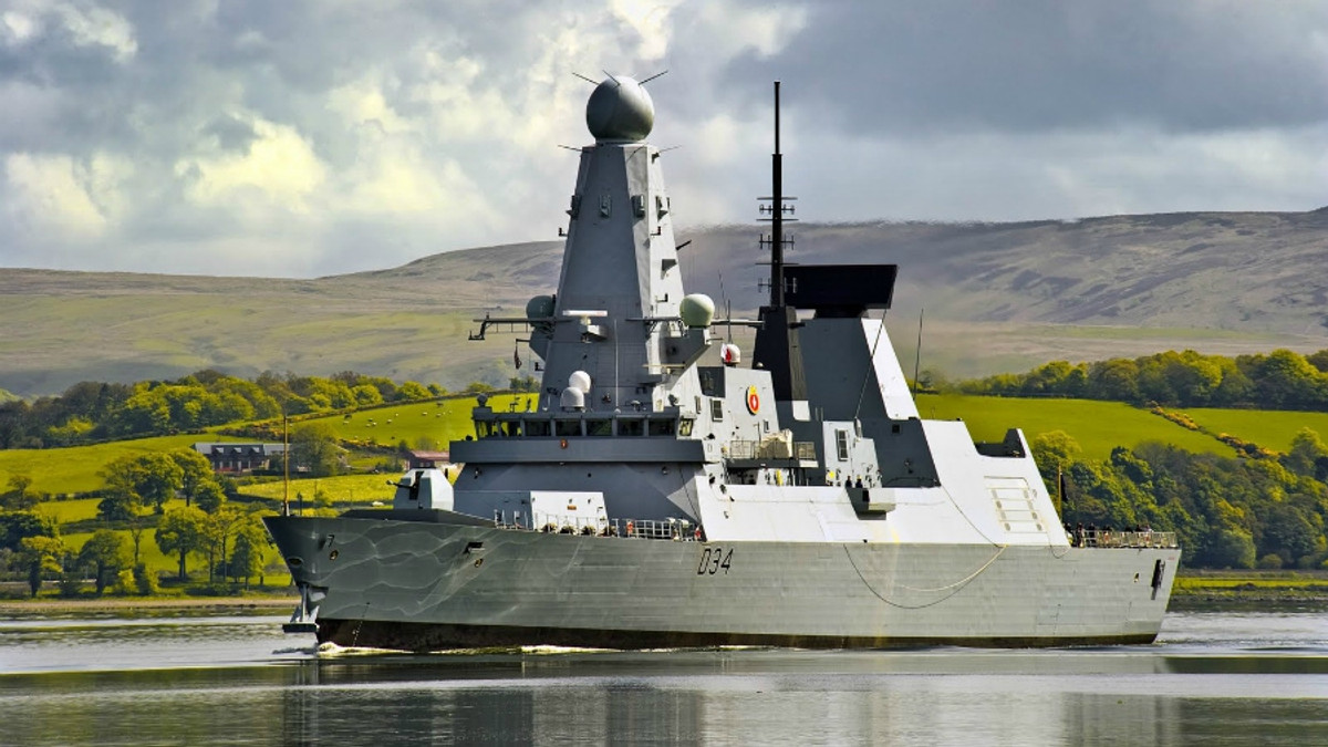 Великобританія відправляє есмінець у Чорне море - фото 1