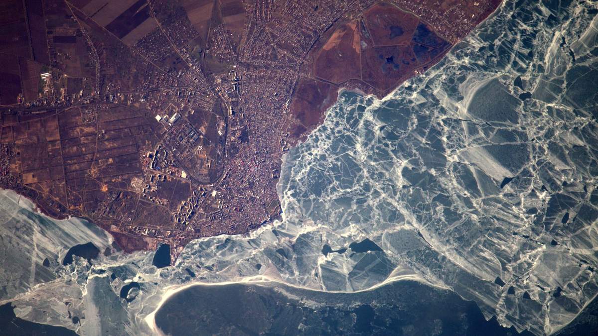 Астронавт показав, як виглядає Україна з космосу - фото 1