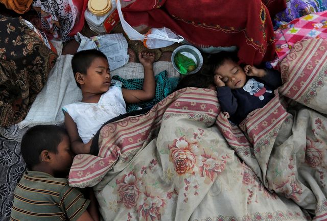 Як виглядають звичайні будні в Індії: вражаючі фото - фото 137035