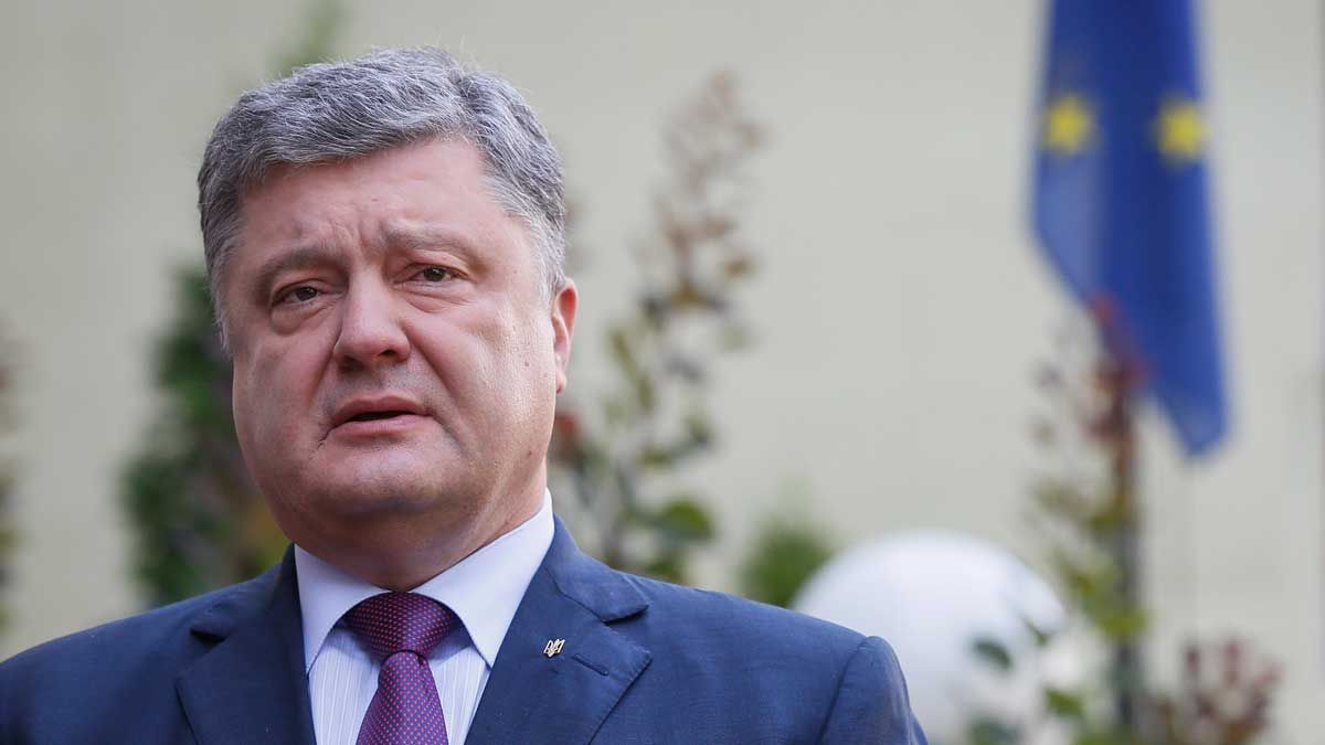 Порошенко розповів про відповідь на кібератаки Росії - фото 1