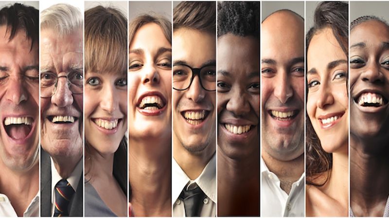 Як люди сприймають широку посмішку: дослідження