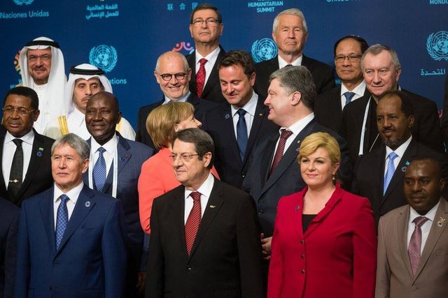 У Порошенка показали найкращі фотографії 2016 року- фото 131788