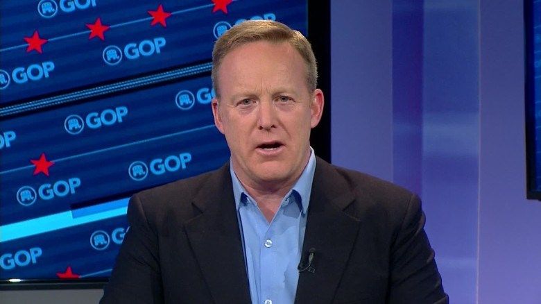 Майбутній прес-секретар Трампа розкритикував санкції проти Росії