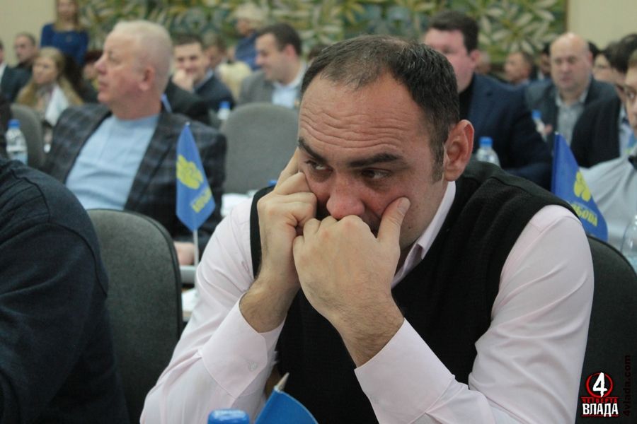 З "Батьківщини" виключили скандального депутата