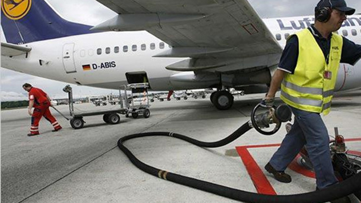 Літакам в аеропорту Одеси систематично недоливають пальне, – ЗМІ - фото 1