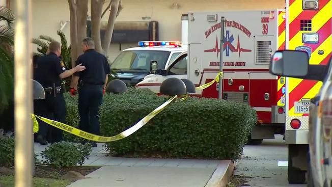 Стрілянина у торговому центрі у США: є загиблі - фото 1