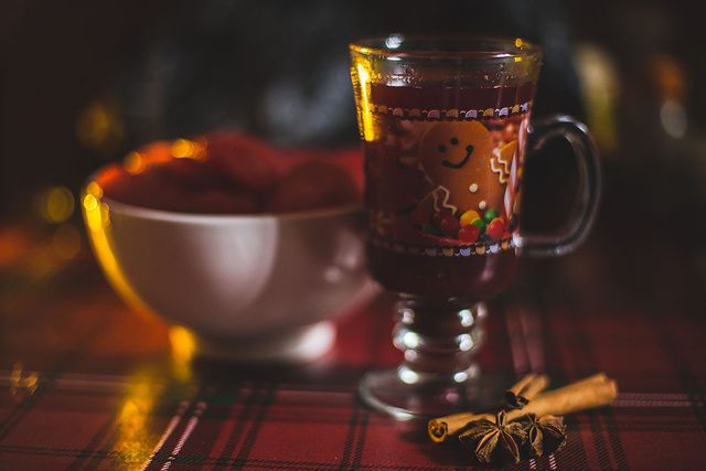 Лікарі розповіли, що не бажано вживати при застуді
 - фото 132831