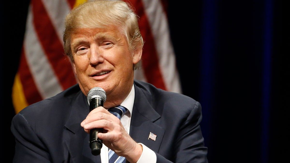 Трамп може дати Україні летальну зброю, – Чалий