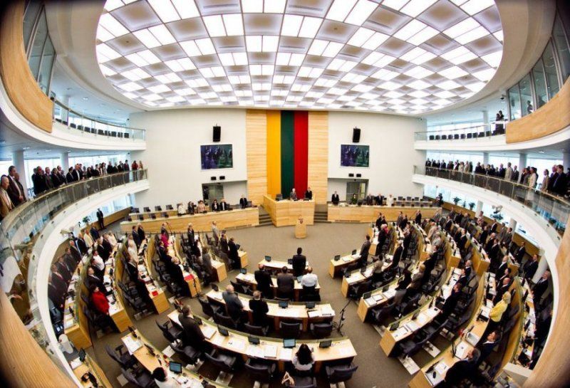 Литва скоротить кількість депутатів - фото 1