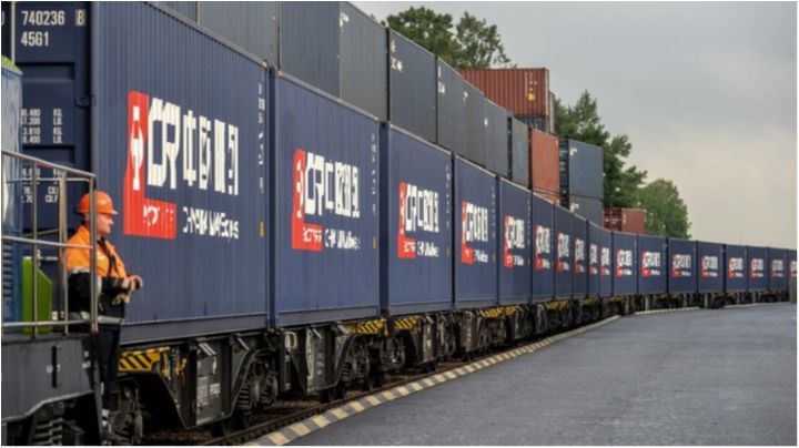 Китай запустив перший прямий потяг до Великої Британії