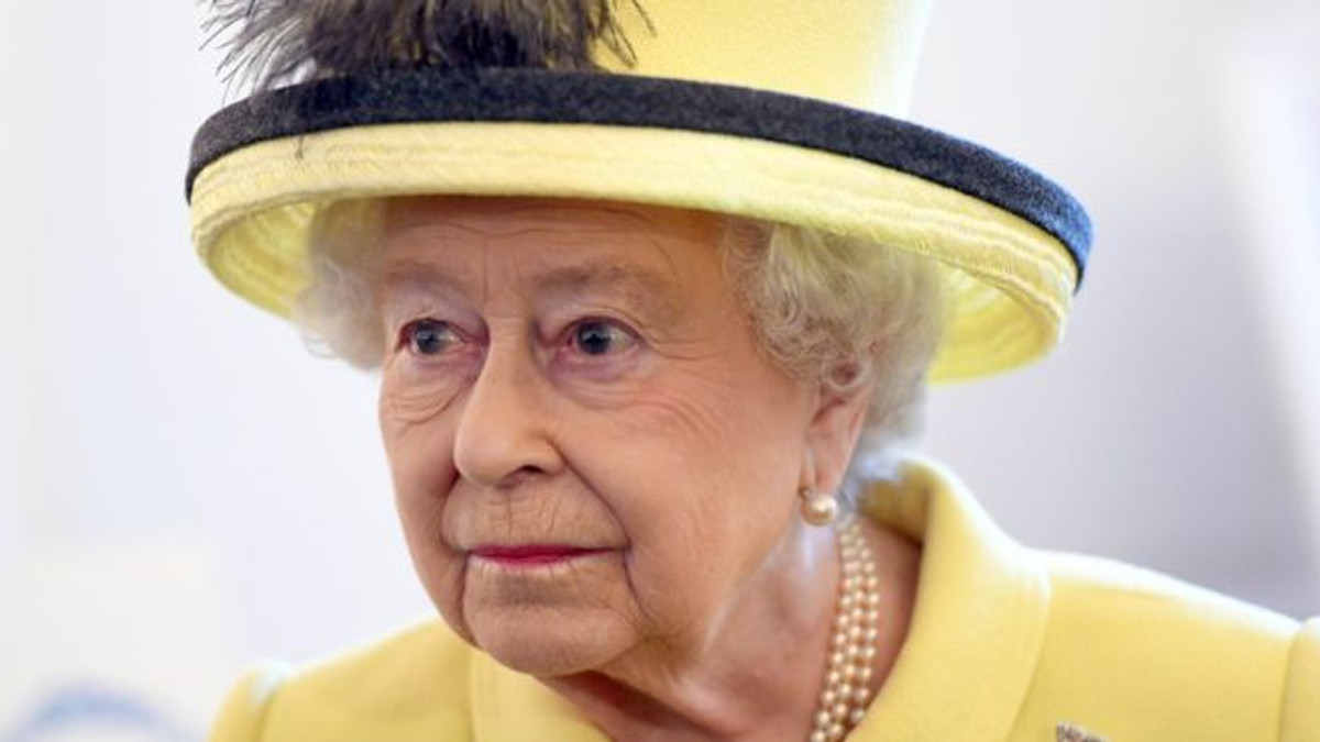 Королева Єлизавета II пропустить новорічну службу через хворобу - фото 1