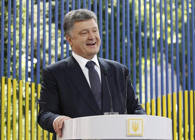 Іронія дня: Лавров ловить американських шпигунів - фото 134795