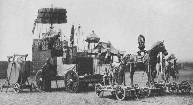 Чим займався типовий чоловік 1900-х років - фото 144281