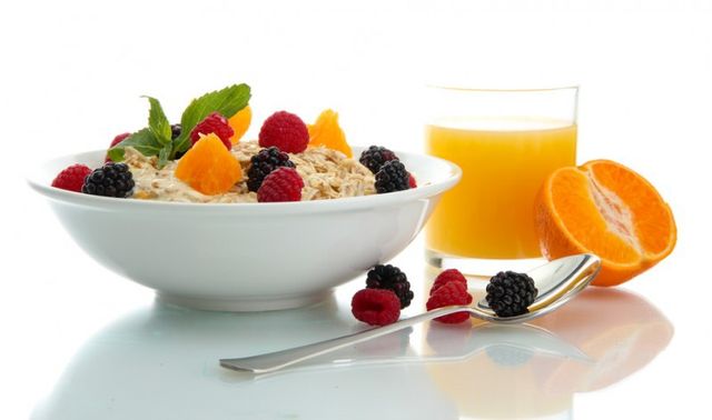 Чому не можна їсти помідори та огірки в одному салаті - фото 140558