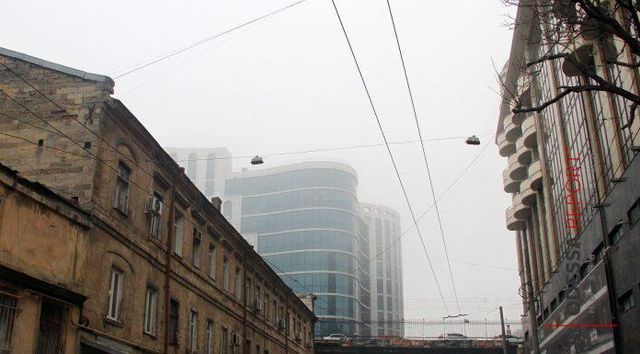 Одесу огорнув густий туман: з'явилися фото - фото 139017