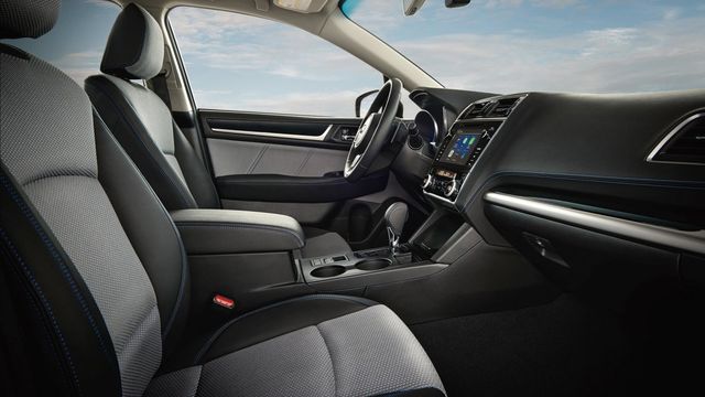 Subaru представила оновлений Legacy - фото 139473