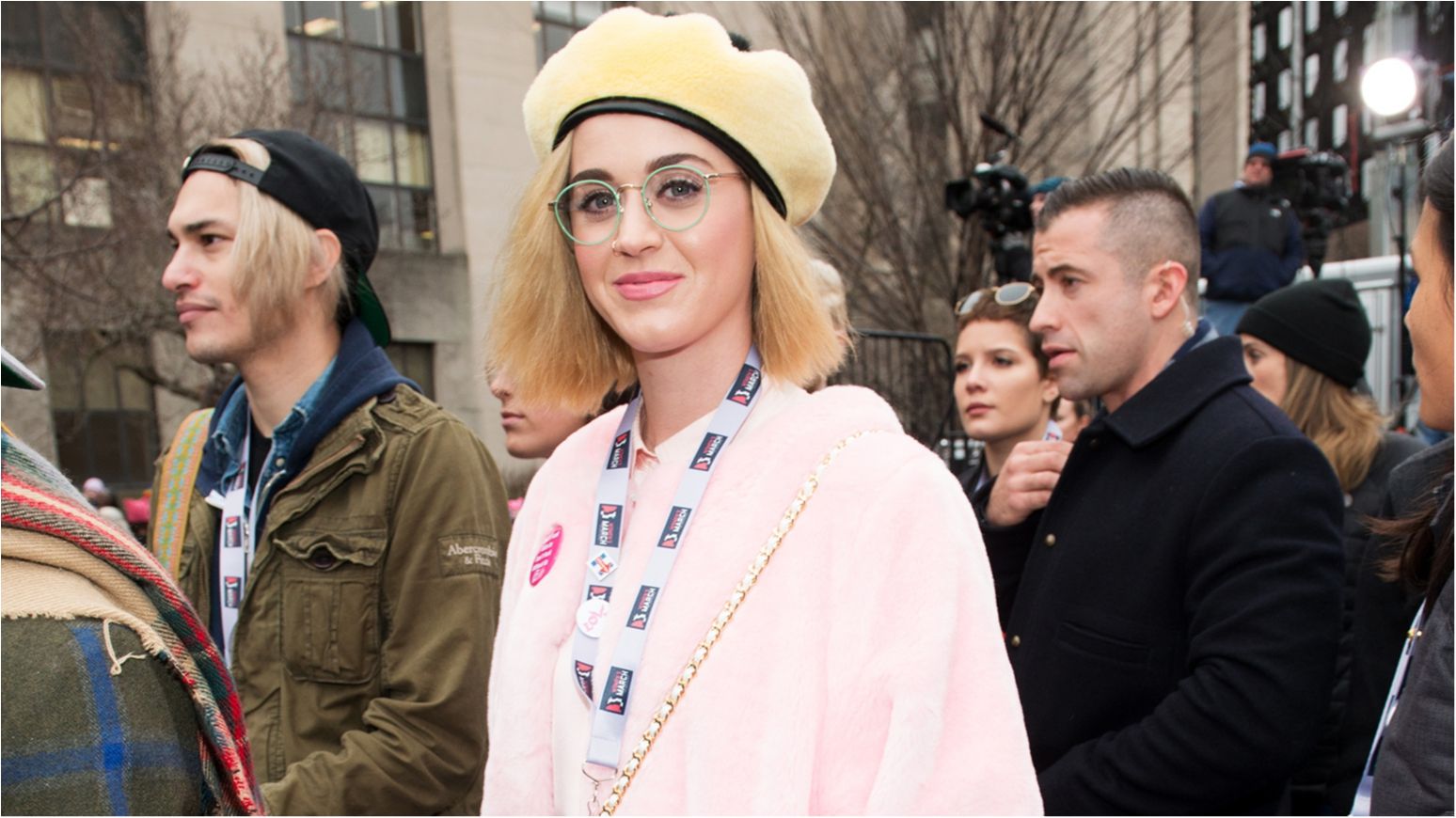 Кеті Перрі здивувала фанів образом у новому кліпі