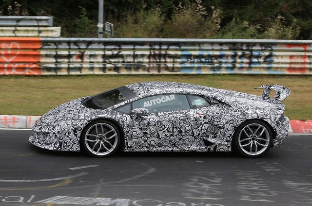 Lamborghini презентує в Женеві довгоочікуваний Huracan Performante - фото 144214