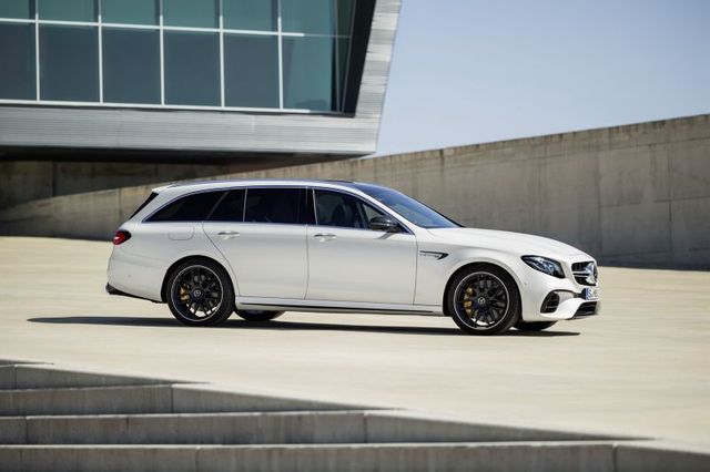 Ще більше потужності: представлено новий Mercedes-AMG E63 S - фото 139750