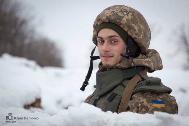 Як виглядає ранок бійців на Світлодарській дузі