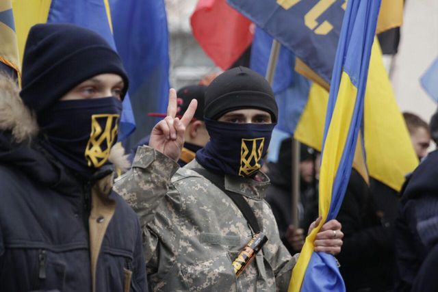 Як проходив Марш національної гідності в Києві: фоторепортаж - фото 145276