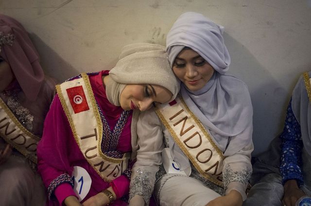 Як виглядають мусульманські конкурси краси: ефектні фото - фото 145788