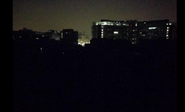 Брюссель раптово залишився без світла: з'явилися фото і відео - фото 141346