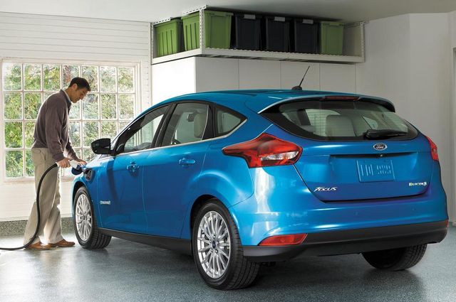 ТОП найочікуваніших електрокарів і гібридів 2017 року - фото 146325