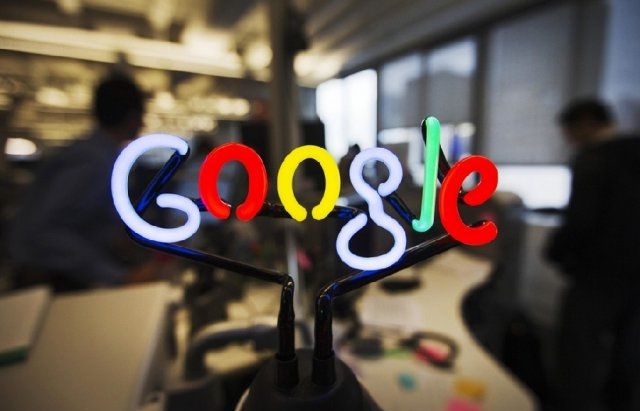 Google навчилась відновлювати пошкоджені фото
