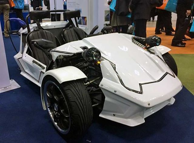 Toyota представила триколісний електрокар