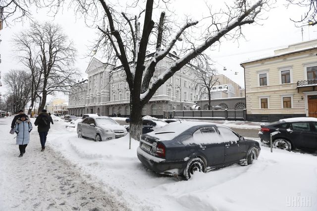 Сніг, що налякав Кличка: фото негоди в Києві - фото 140223