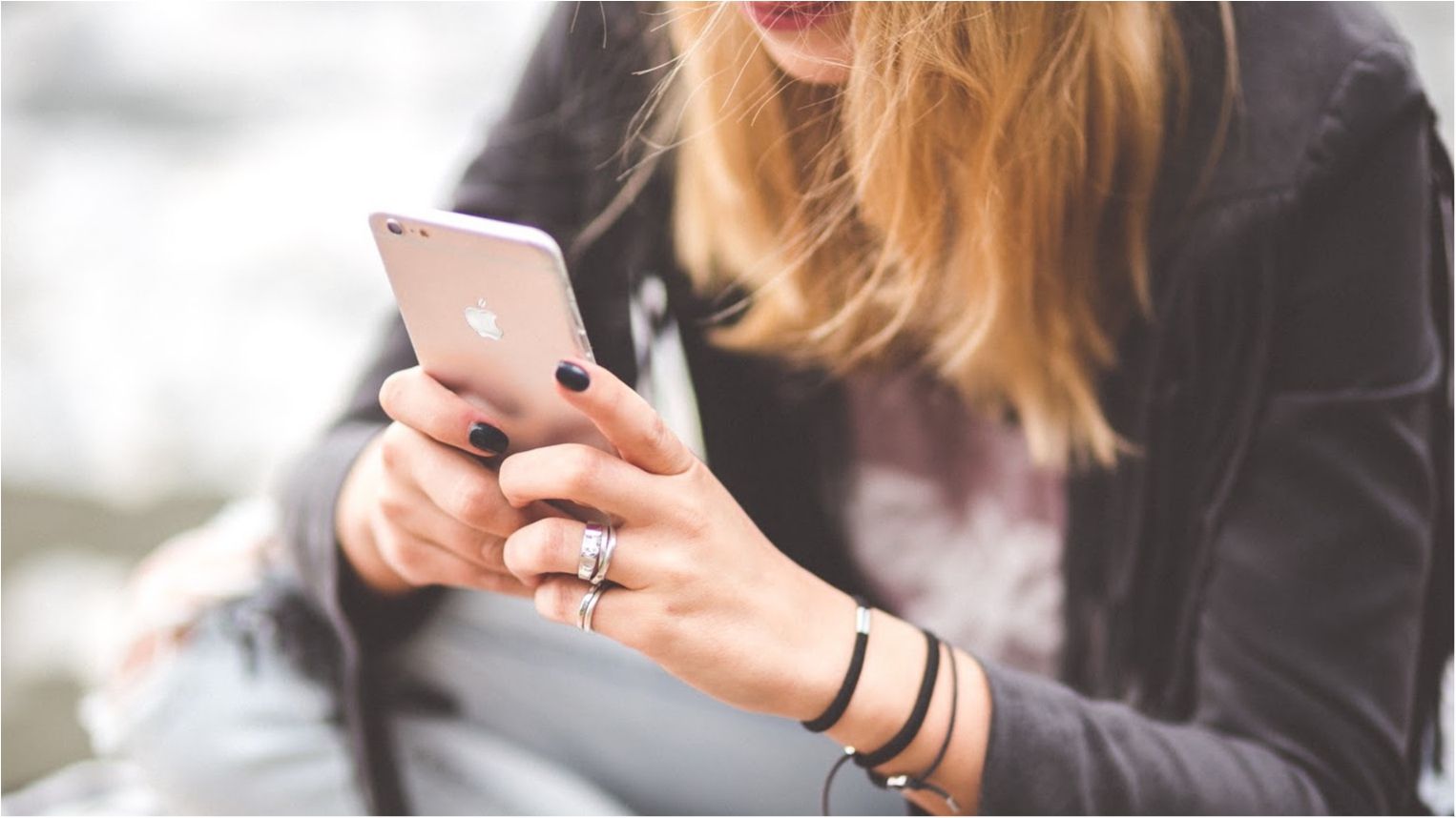 Самотні модниці з iPhone не хочуть "простаків" з Android