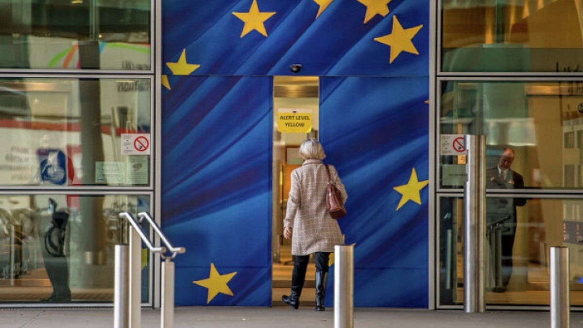 У ЄС досягли попередньої домовленості про скасування віз для України - фото 1