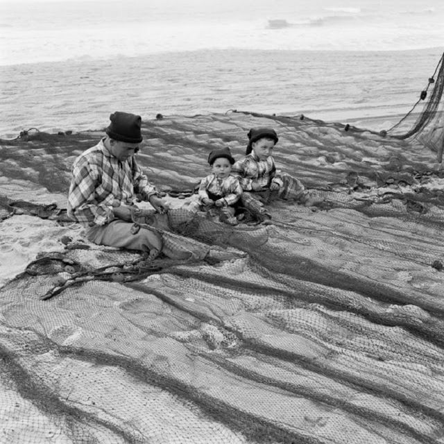 Як живуть португальські рибаки: фоторепортаж - фото 145956