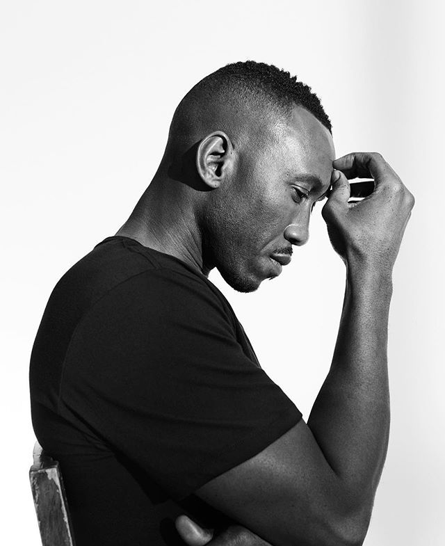 Зірки оскароносного "Місячного сяйва" знялися у рекламі нижньої білизни: ефектні фото - фото 147359