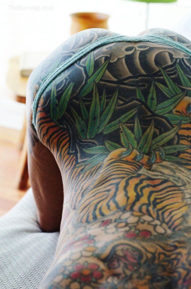 56-річна модель вразила мережу оголеною фотосесією (18+) - фото 147011